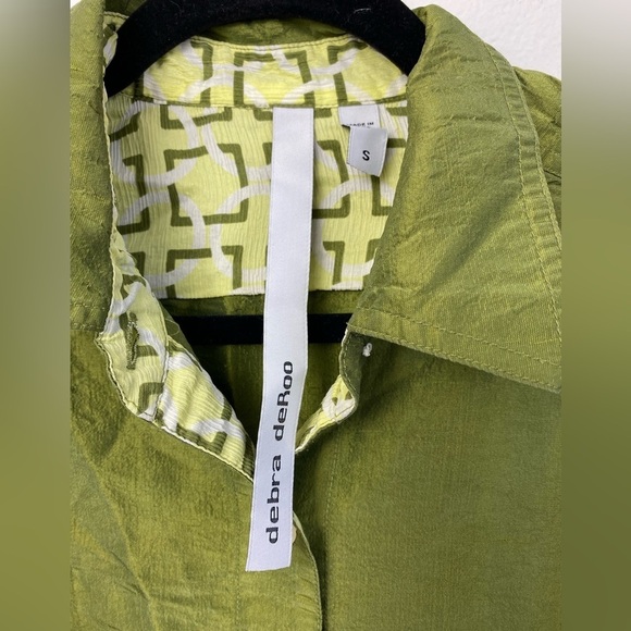 Debra Deroo Silk Green Button down Long Sleeve Lightweight Shirt Women’s Small - Picture 4 of 12